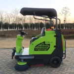 MS-Hummer Three-brush Ride-on Sweeper - Image 2