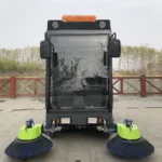 MS-2500S Four-wheel Five-brush Enclosed Four-fan Sweeper - Image 2