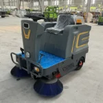 MS-13S Ride-on Sweeper - Image 20