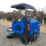 MS-Hummer Three-brush Ride-on Sweeper - Image 9