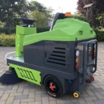 MS-1400 Ride-on Sweeper - Image 2