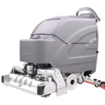 MS-650 Manual Washing & Integrated Scrubbing Ride-on Floor Scrubber - Image 3