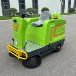 MS-12S Ride-on Sweeper - Image 3